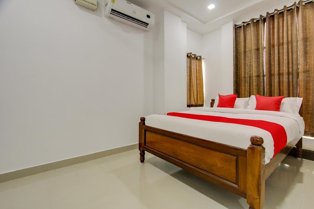 Oyo 69625 Mayuraa Residency Hotel Kumbakonam Ngoại thất bức ảnh