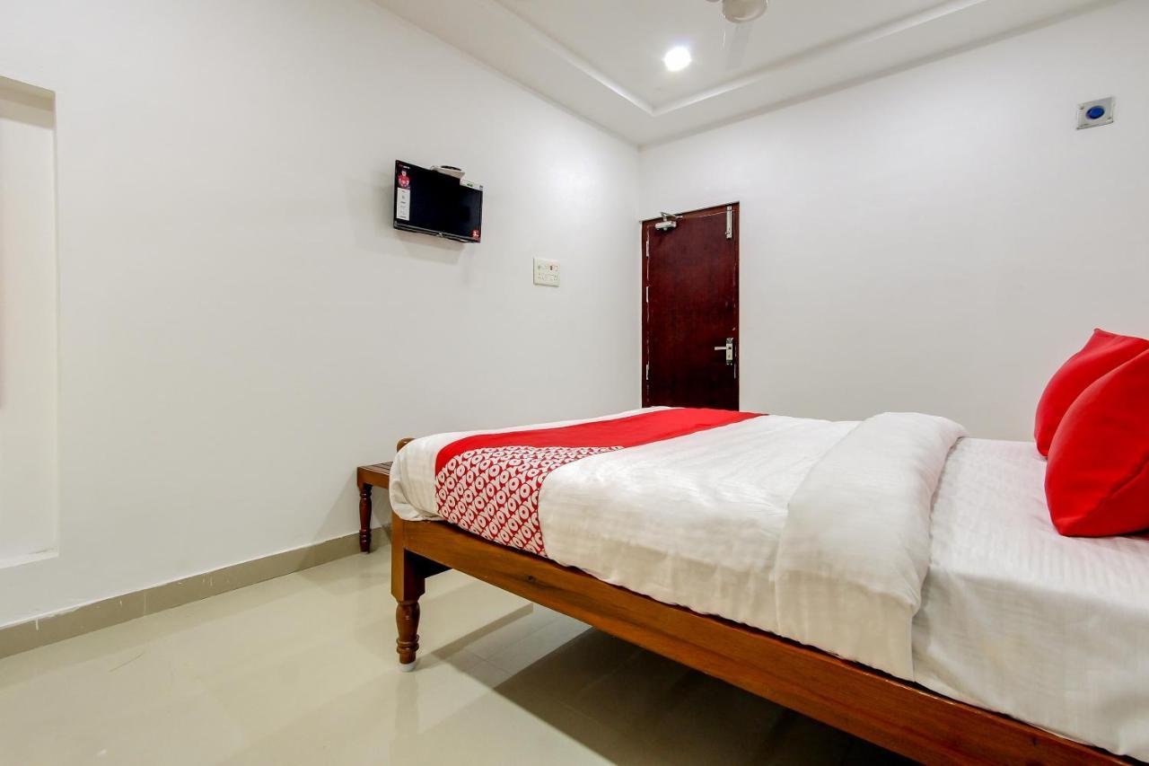 Oyo 69625 Mayuraa Residency Hotel Kumbakonam Ngoại thất bức ảnh