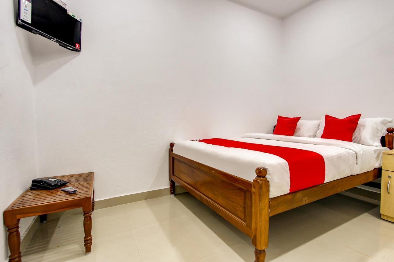 Oyo 69625 Mayuraa Residency Hotel Kumbakonam Ngoại thất bức ảnh